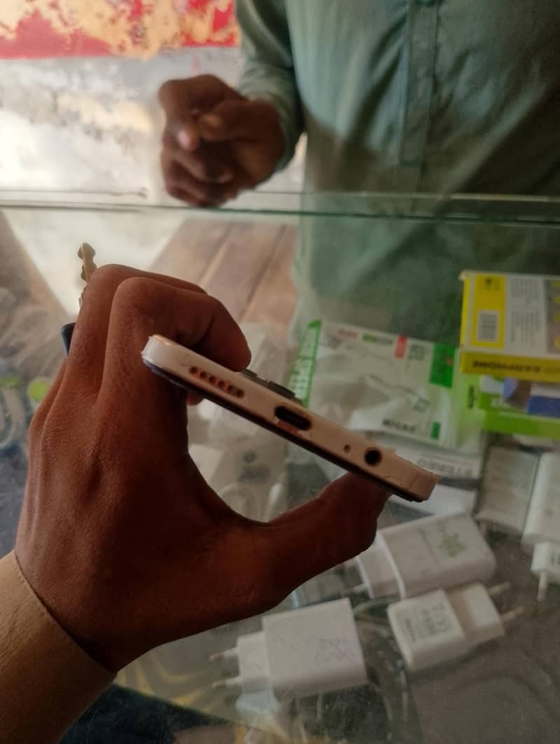 Tecno SPARK 30 Pro 2