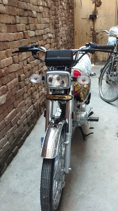 Cg 125 gold edition
