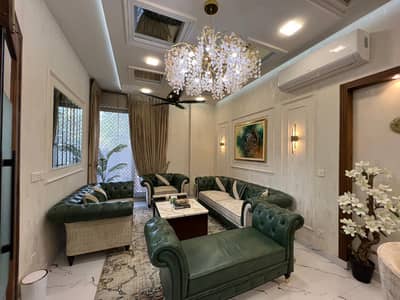 10 Marla Furnished Lower Portion Near Park & Mosque For Rent in Lake City
