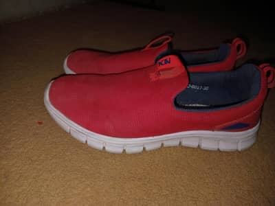 sneaker for boys