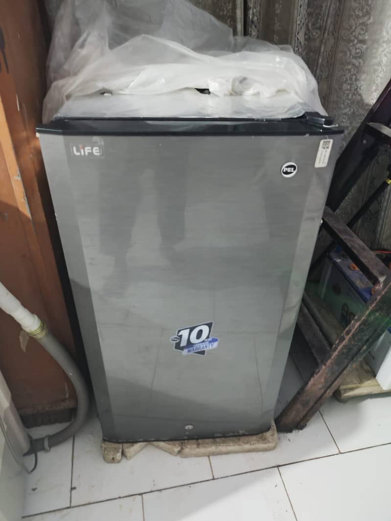 Mini fridge 2