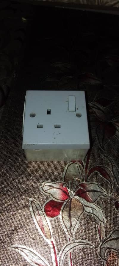 Universal 3 pin power (40A) --(250V)