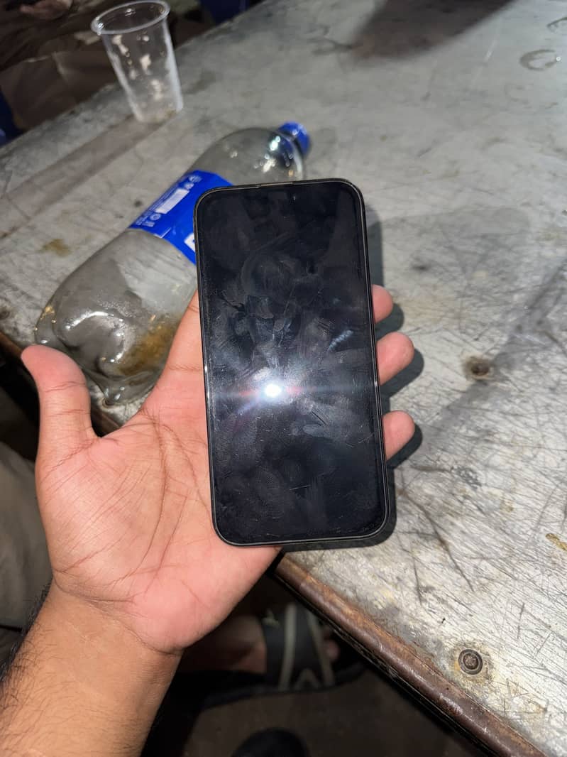 Apple iPhone 15 plus 1