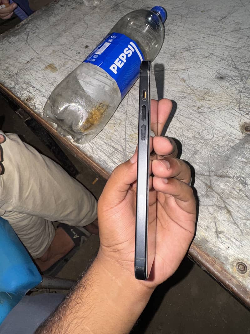 Apple iPhone 15 plus 2