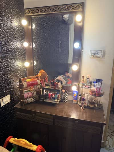 Dressing and miror full set