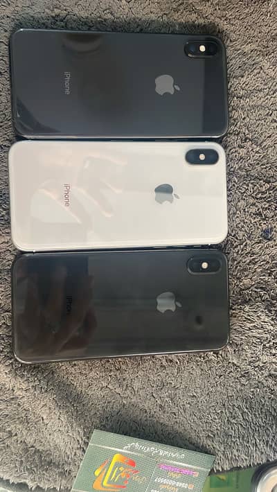 iPhone XS and x