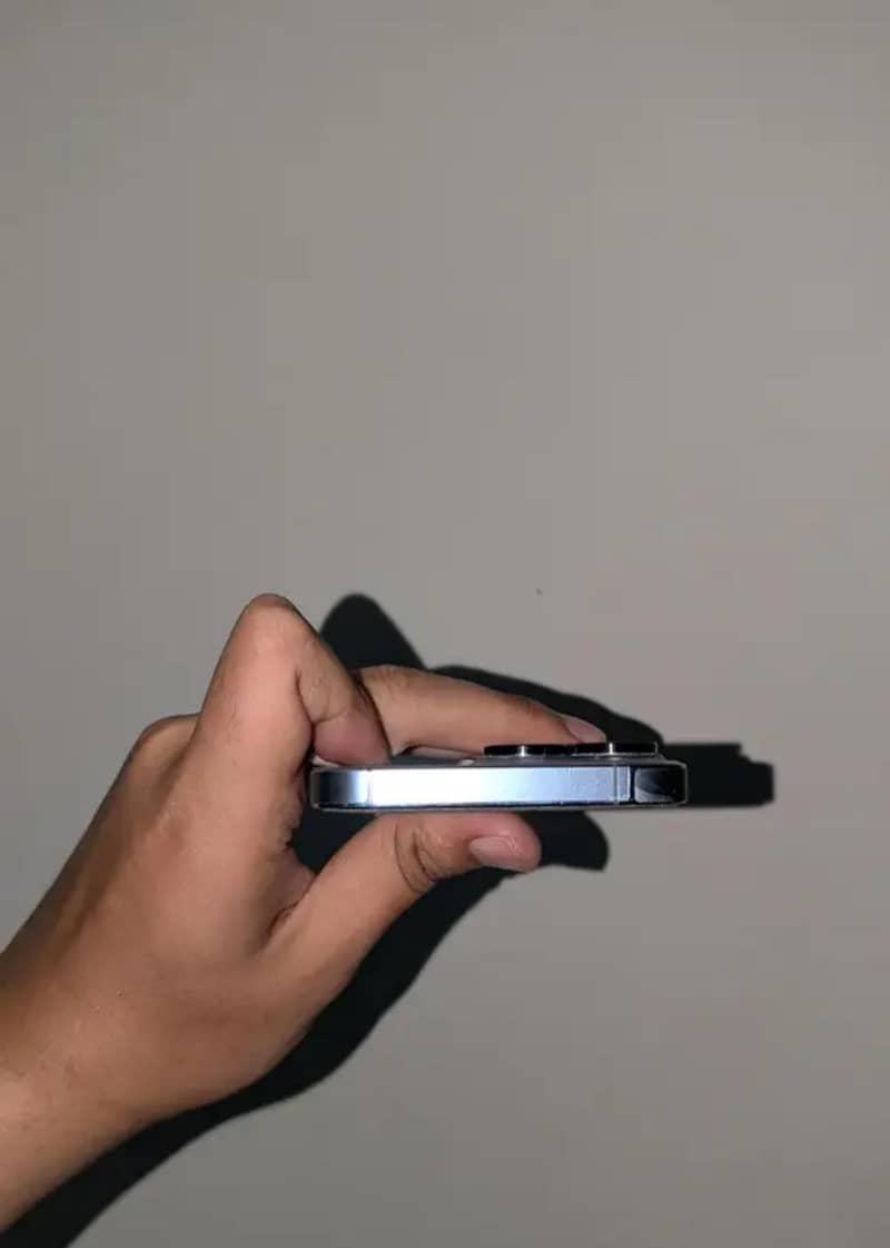 Apple iPhone 13 Pro 3