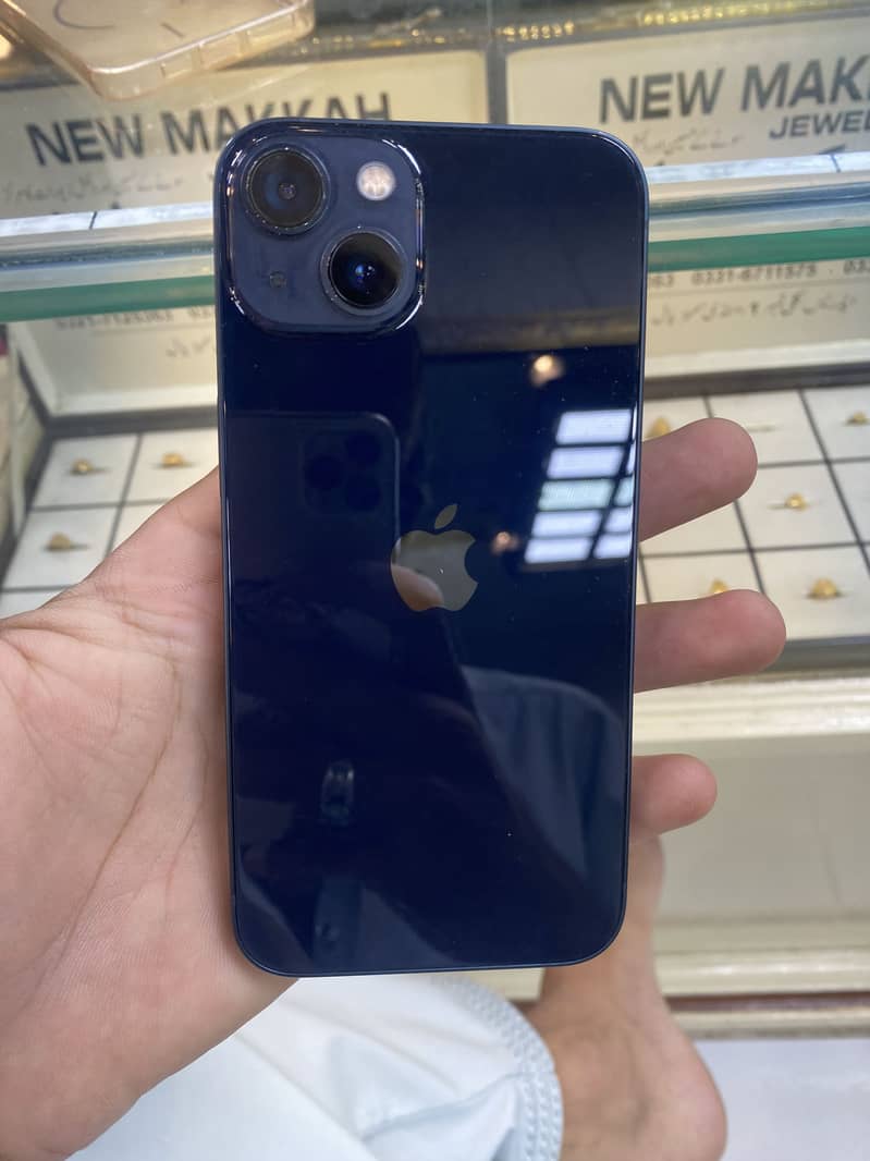 Apple iPhone 13 1