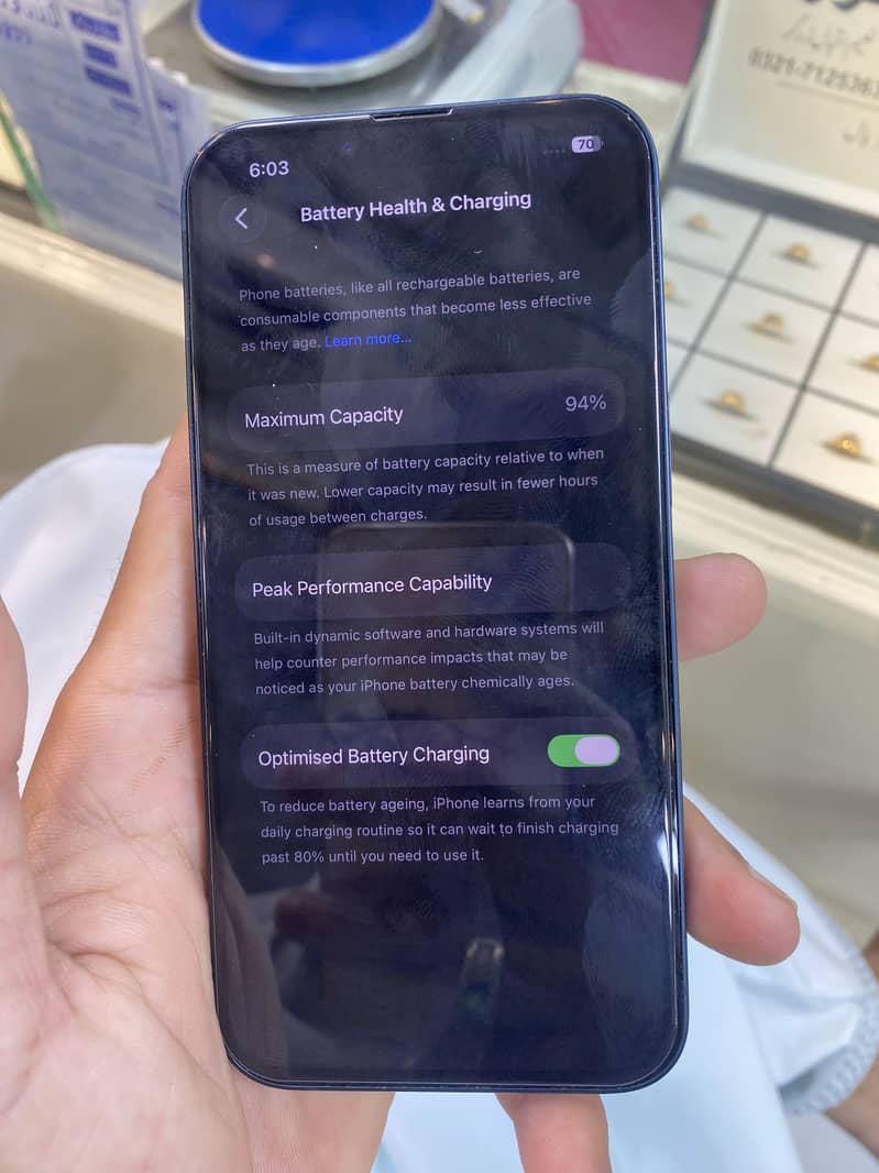 Apple iPhone 13 6