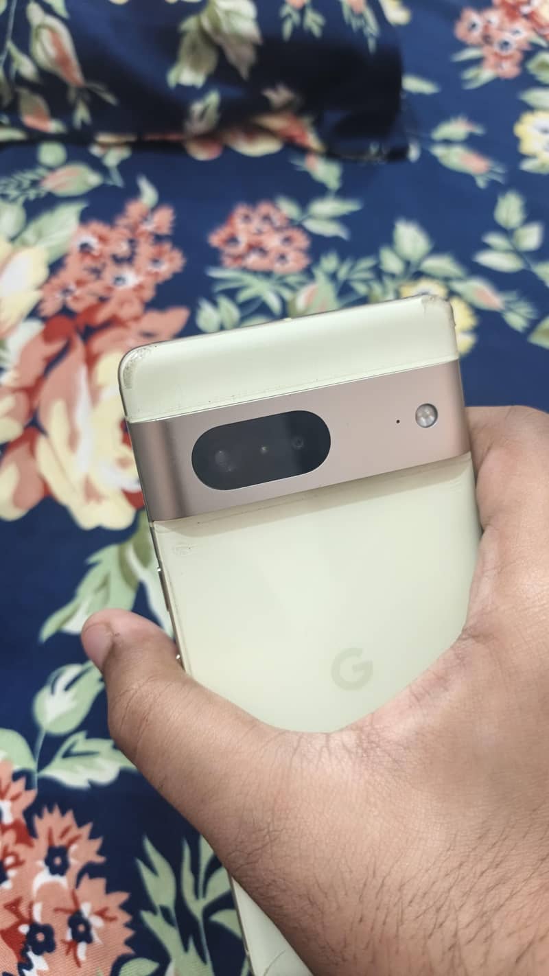 Google Pixel 7 5