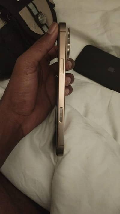 Apple iPhone 16 Pro Max