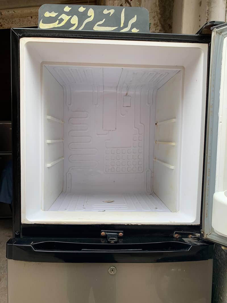Orient Refrigerator 2