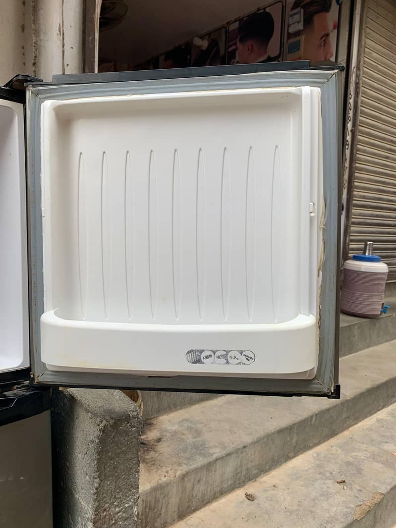 Orient Refrigerator 3