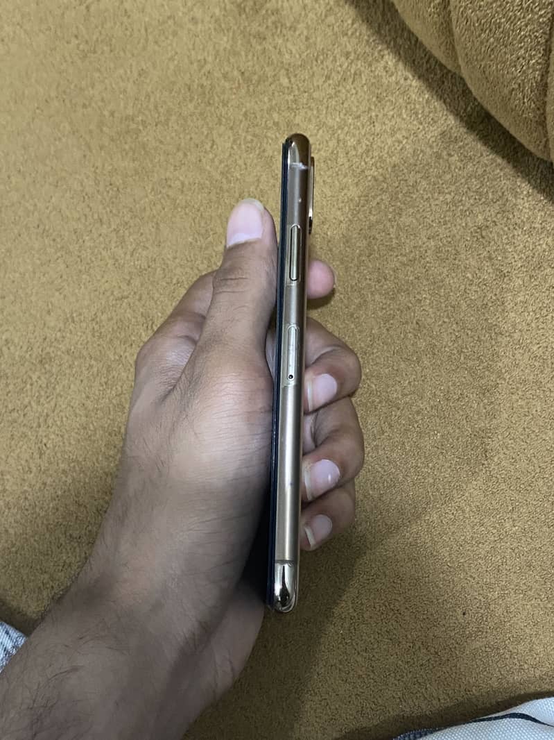 Apple iPhone XS 2