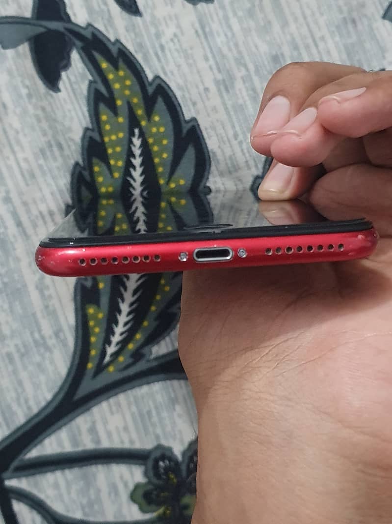 Apple iPhone 8 Plus 5