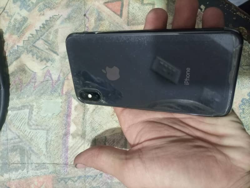 Apple iPhone XS 1