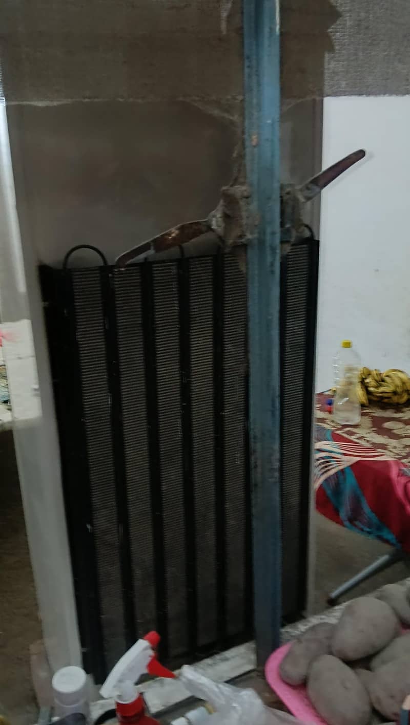 downlance medium size fridge 0