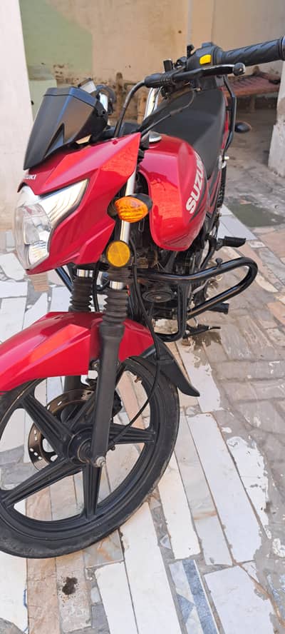 Suzuki gr150