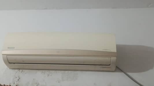 1.5 ton split AC in working condition