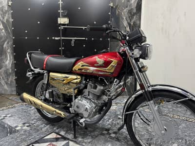 Honda CG 125 gold edition