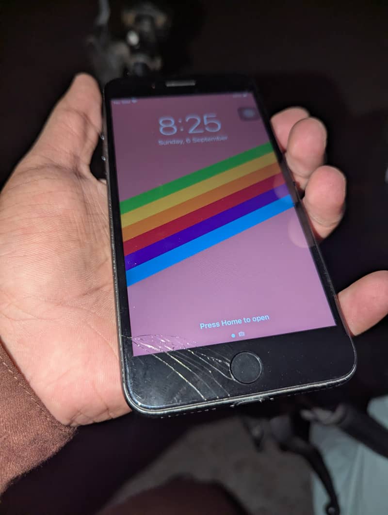 Apple iPhone 7 Plus 1