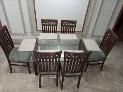 Elegant & Spacious Dining Table