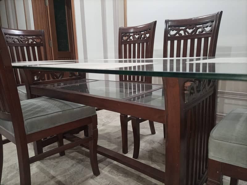 Elegant & Spacious Dining Table 1