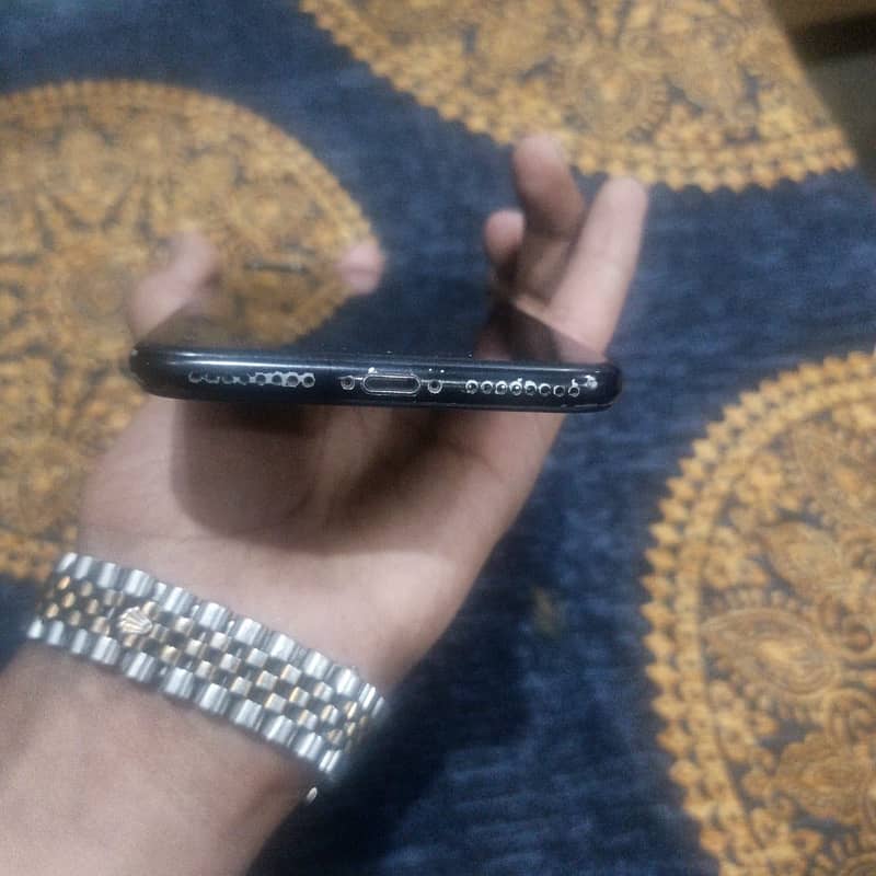 Apple iPhone 7 Plus 1