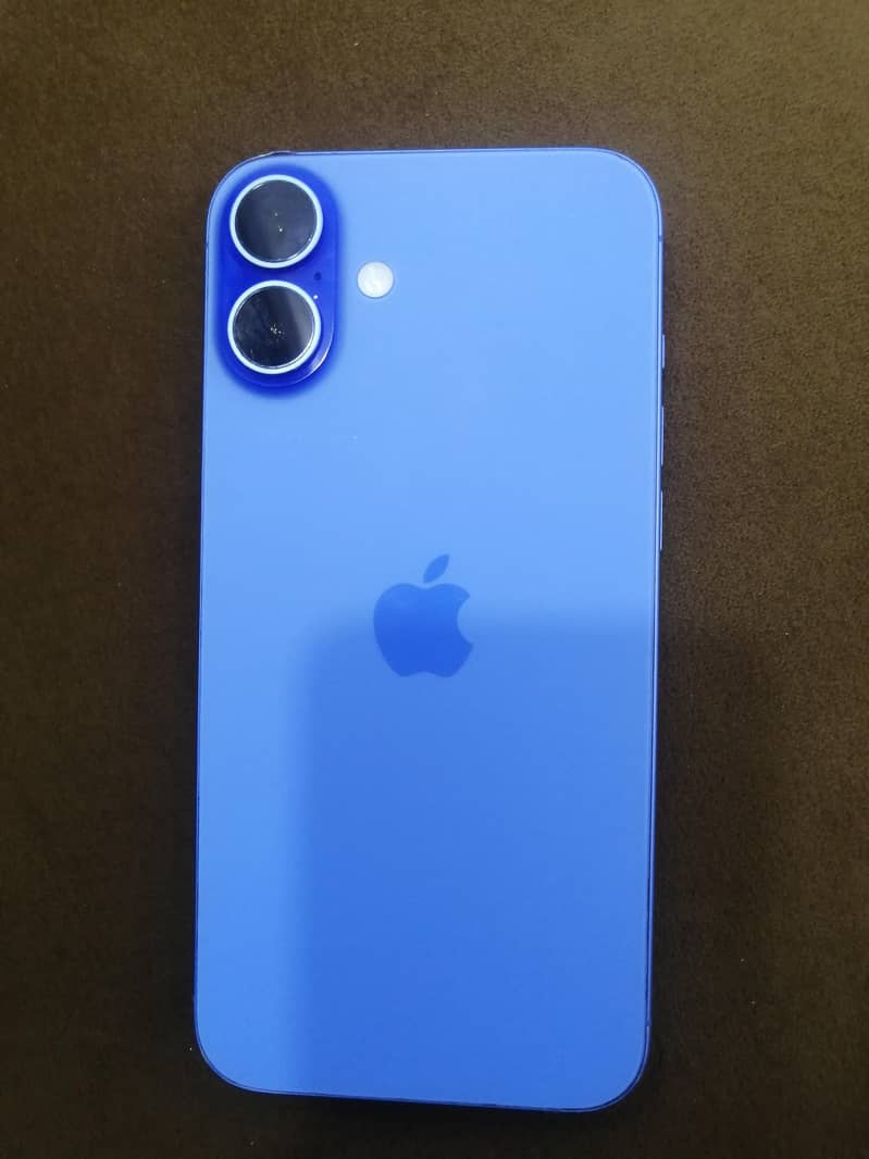 Apple iPhone 16 Plus 0