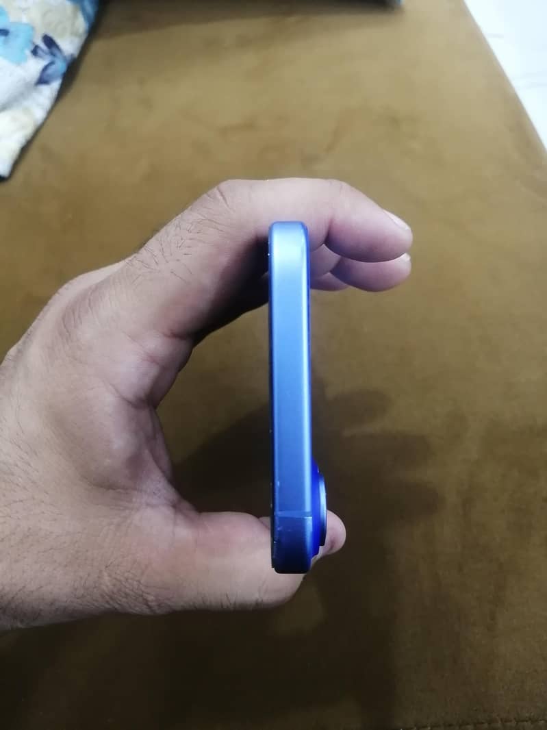 Apple iPhone 16 Plus 3