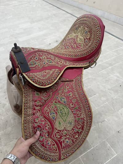 Horse saddle zeen
