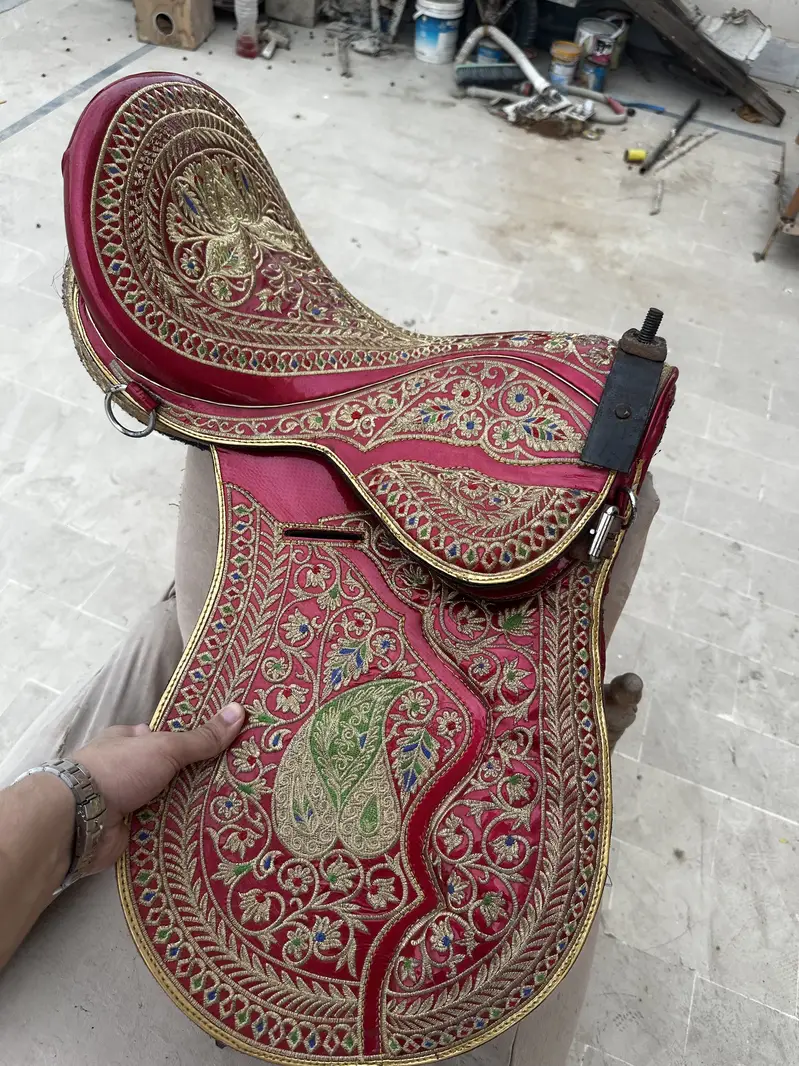 Horse saddle zeen — photo 3