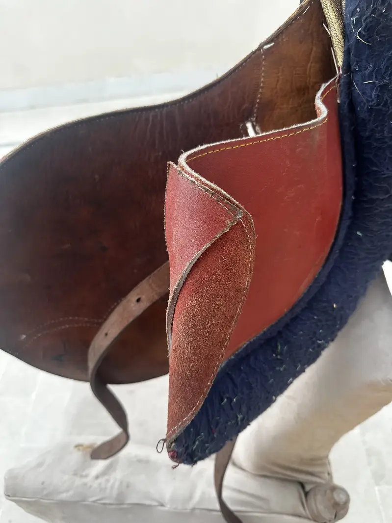 Horse saddle zeen — photo 9
