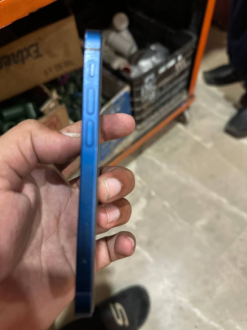 Apple iPhone 12 mini 1