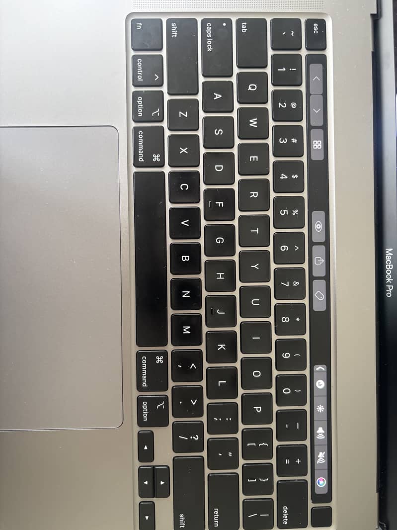 MacBook Pro 16” 5