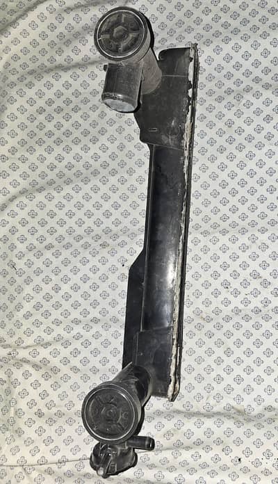 Toyota Corolla Radiator Side Plastic body