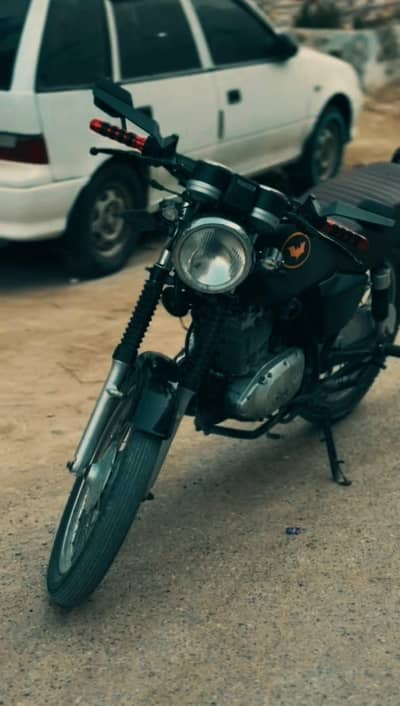 GS 150 BATMAN THEME MODIFIED