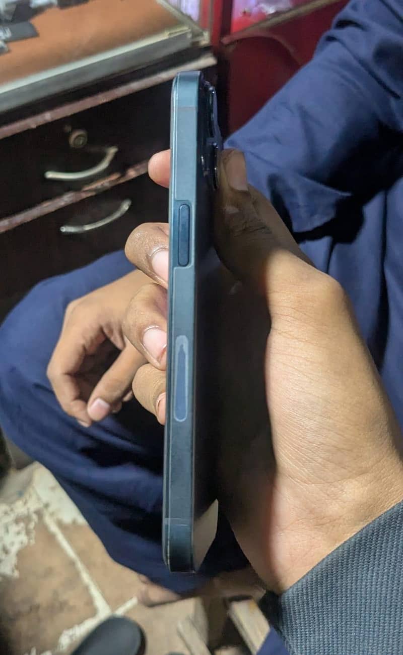 Apple iPhone 14 1