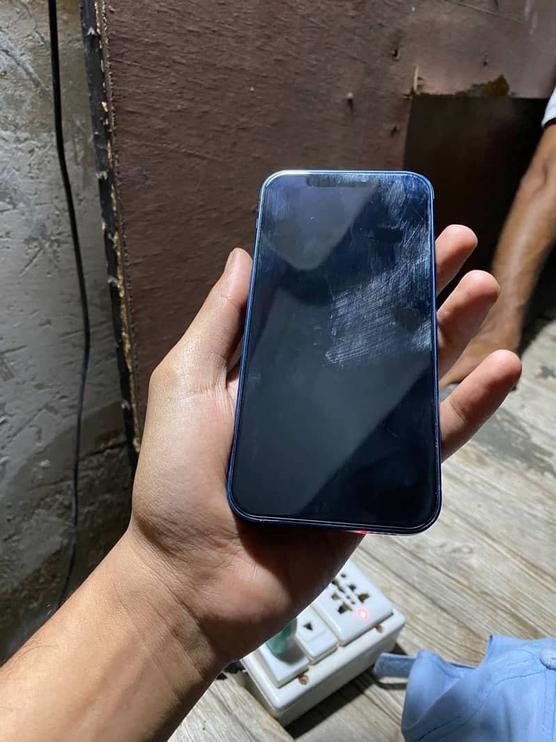 Apple iPhone 12 2