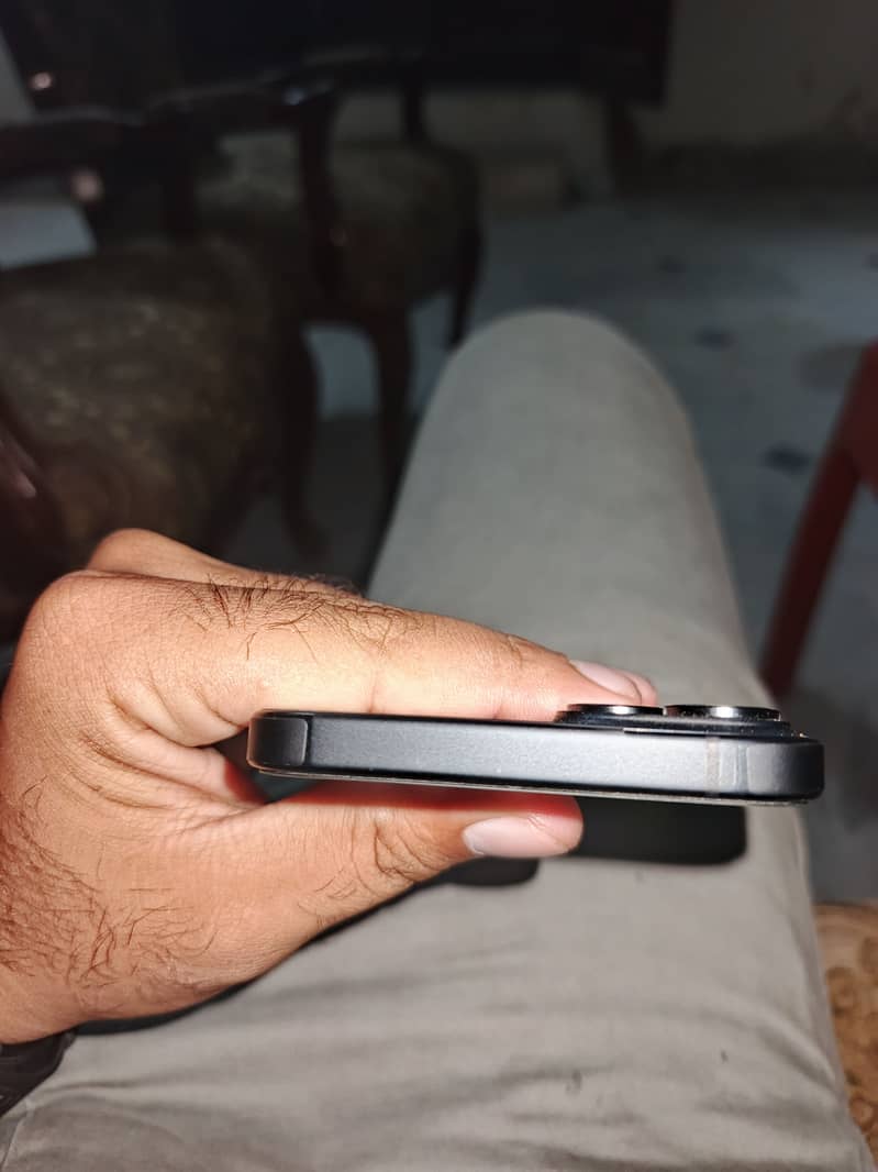 Apple iPhone 15 plus 5