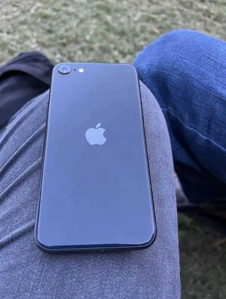 Apple iPhone SE3rd generation 3