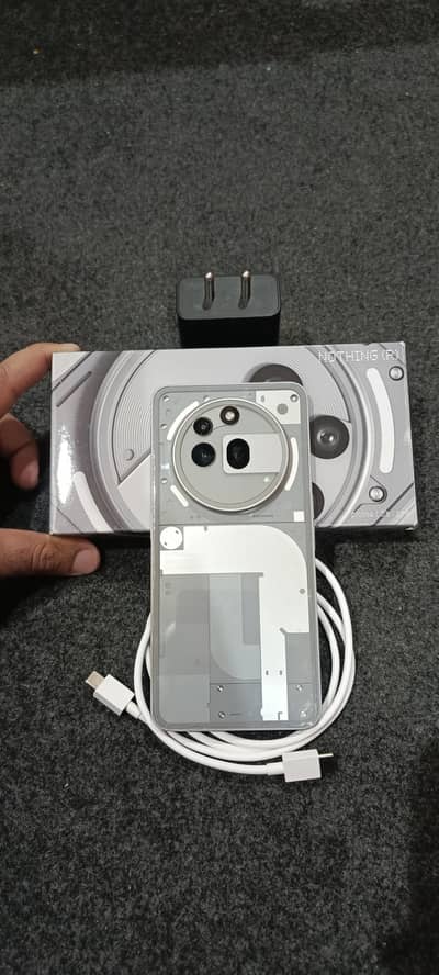 Nothing Phone (3a) Pro 12/256 Non PTA, 9/10 with Box and CMF Charger