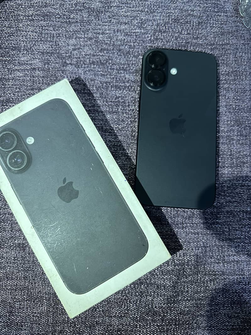 Apple iPhone 16 3
