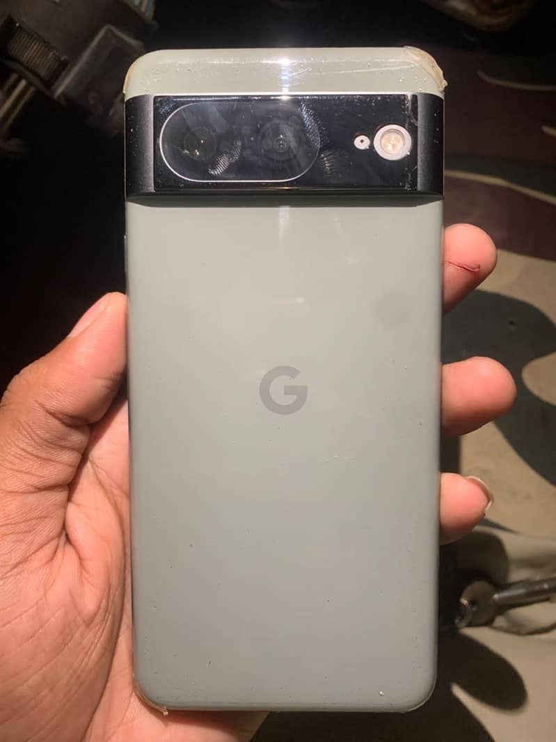 Google Pixel 8 1