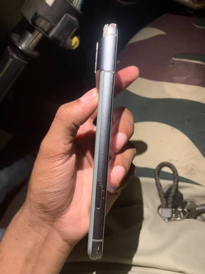 Google Pixel 8 2