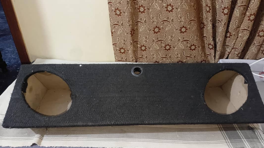 speaker box 0