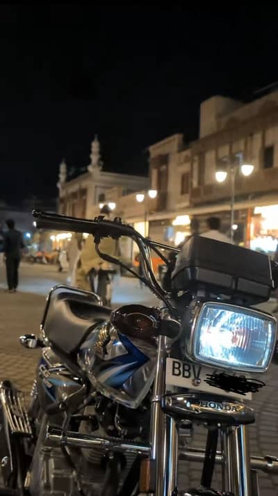Honda 125 Black color 10/10