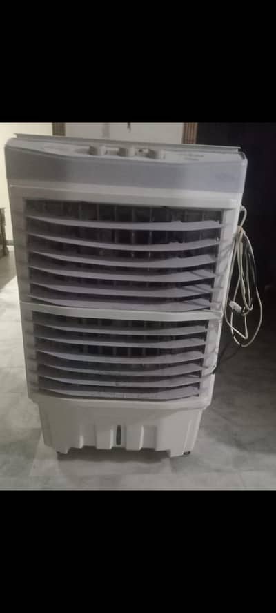 Air cooler plastic body in working