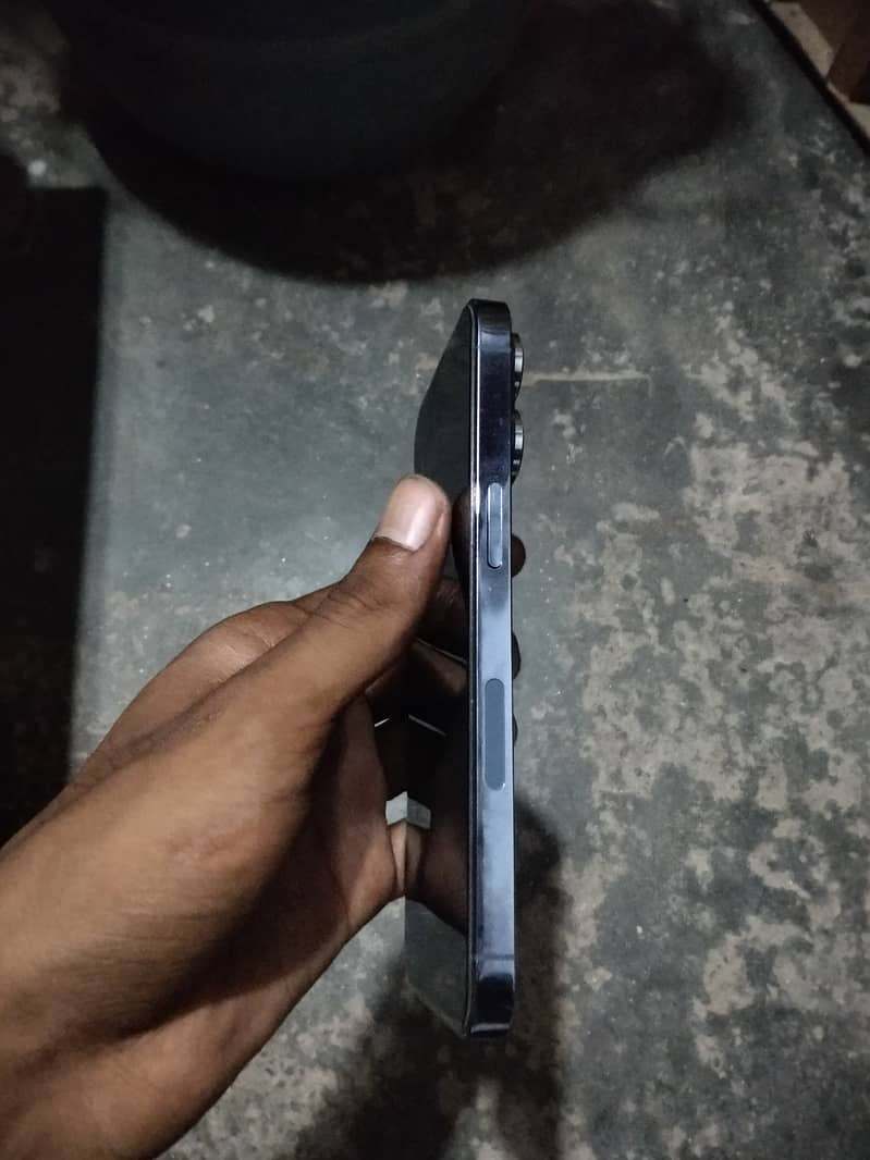 Apple iPhone 13 Pro 3