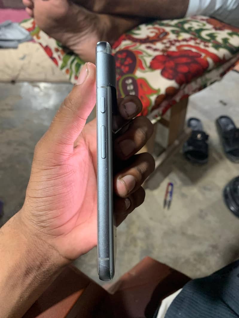 Google Pixel 8 1